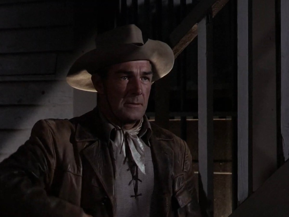The Stranger Wore a&nbsp;Gun
